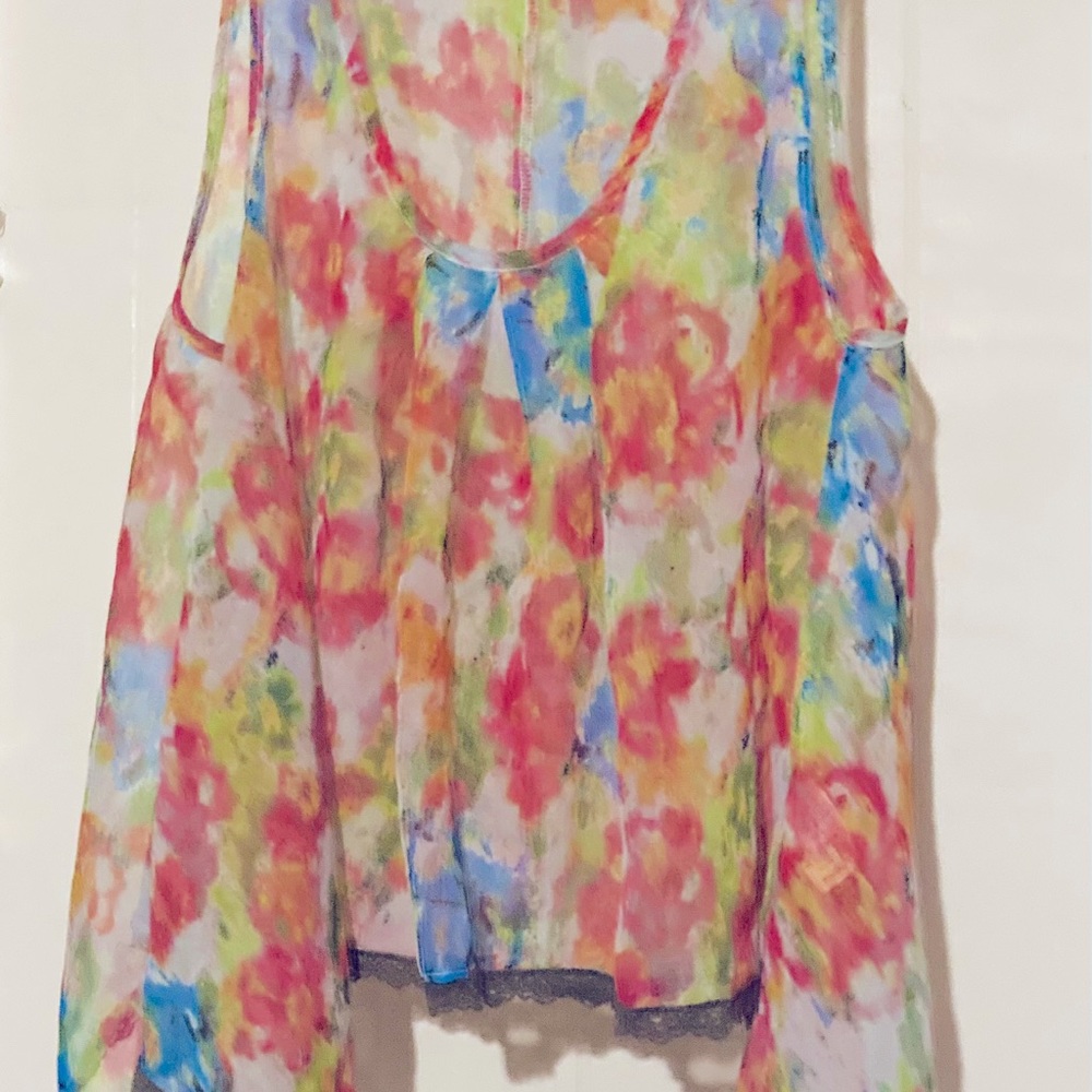Steve Madden sheer /floral Tank